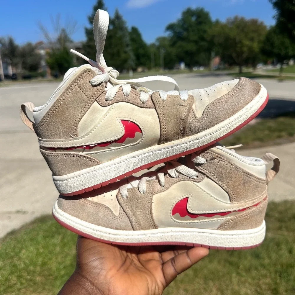 Nike Jordan 1 Mid Little Kids Athletic Shoes Size 2.5Y Desert Pale Ivory